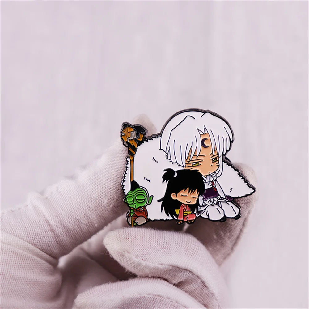 

Japan Anime Inuyasha Brooch clothing bag decoration personalized fashion jewelry pin badge gift