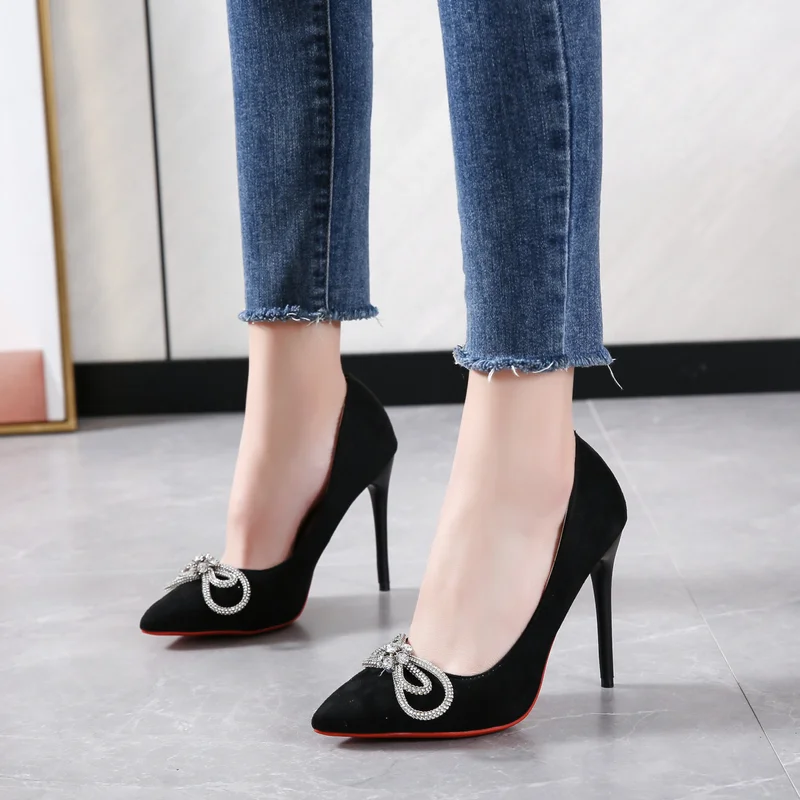 

Женские туфли на высоком каблуке-шпильке, с острым носком