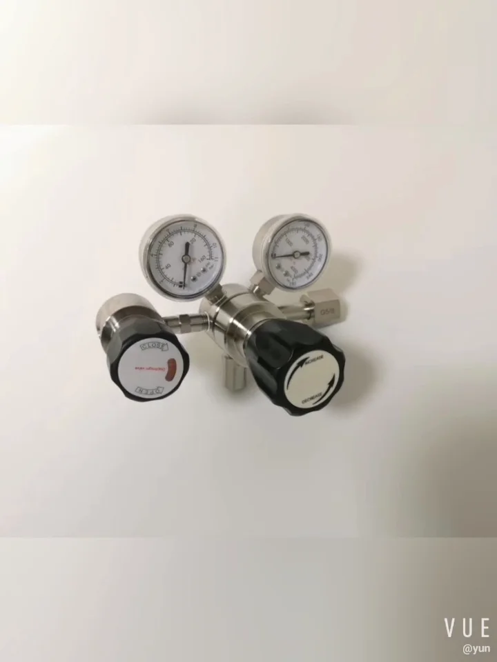 

oxygen gas two stage cylinder pressure regulator with gauge R31
