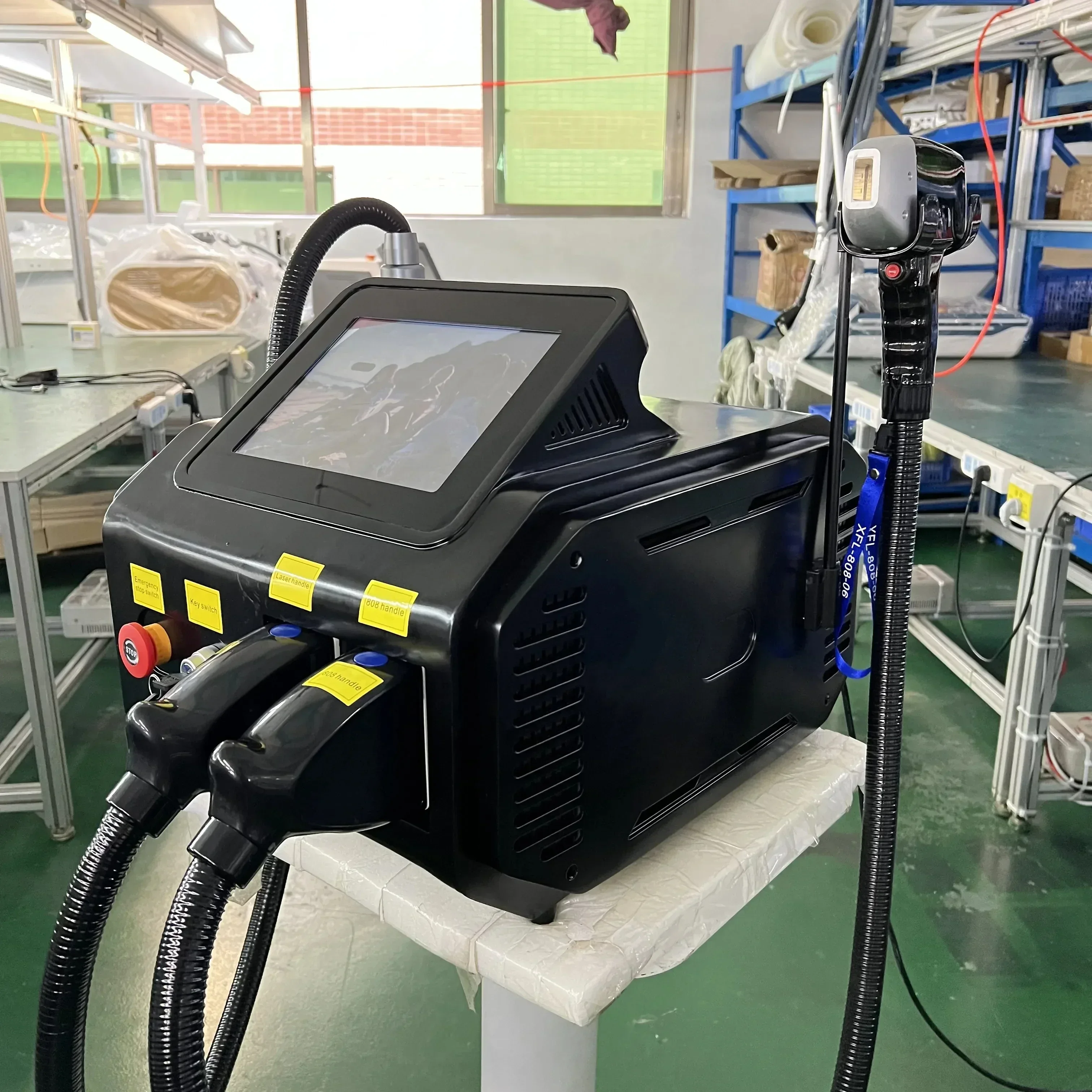 Диодный лазер 2 в 1 808 нм для удаления волос 755 1064 машины быстрого ND Yag Лазер