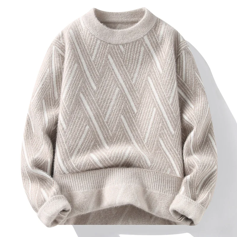 Рисунок 2 - Модная свободная водолазка