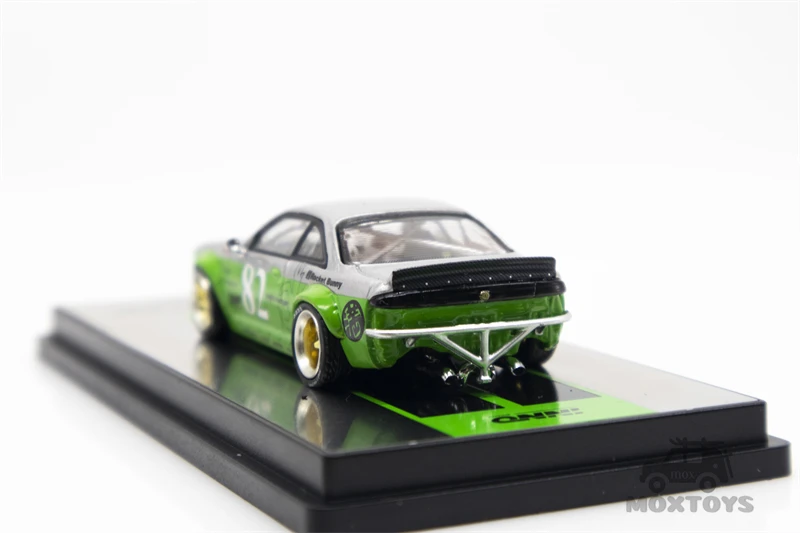 Модель автомобиля INNO64 1:64 NISSAN SILVIA S14 Rocket Bunny Manz