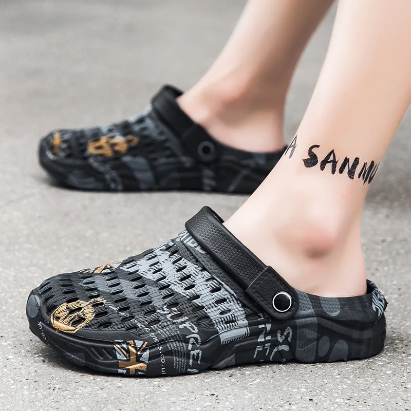 

2023 New Summer Black Clogs for Men Fashion Printing Men's EVA Sandals Lightweight Outdoor Beach Sandals Man sandalias hombre