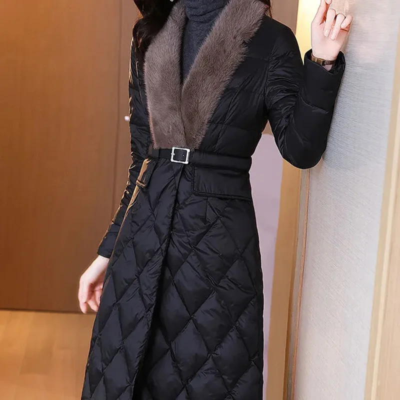 Down Padded Coat Women 2022 Winter New Temperament Fashion Slim Cotton Jacket Female Long Waist Suit Fur Collar Warm Parkas