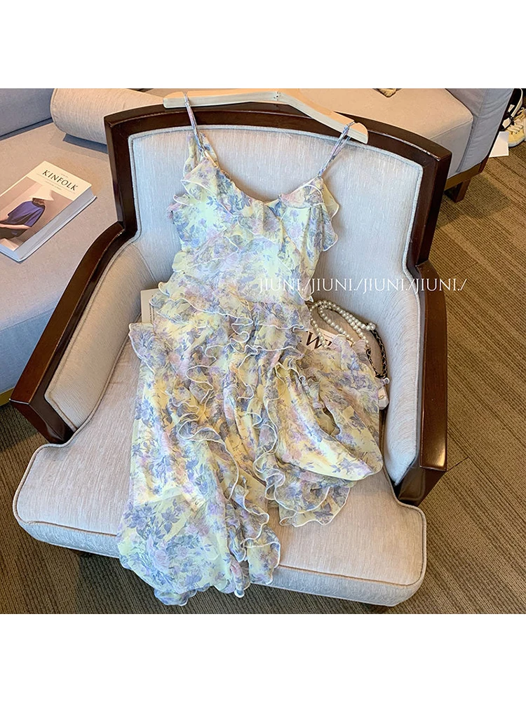 

Женское летнее платье с открытой спиной, V-образным вырезом и цветочным принтом