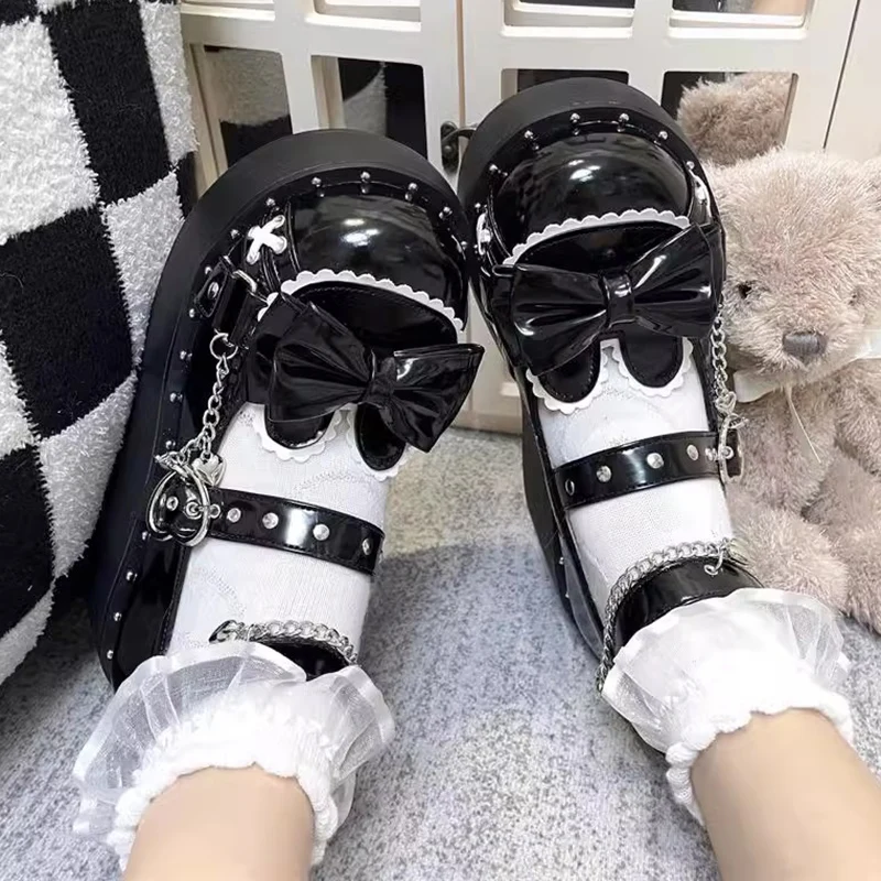 

Туфли женские на платформе и высоком массивном каблуке, туфли-лодочки в готическом стиле, Лолита, обувь в стиле панк, с металлической цепочкой, черные, осень