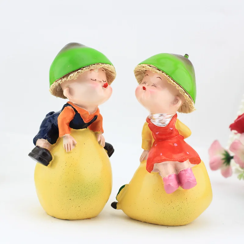 

Pastoral Nordic Figurines Creativity Europe Minimalist Modern Miniatures Classic Wedding Adornos Para Cuarto Home Decor BD50FF