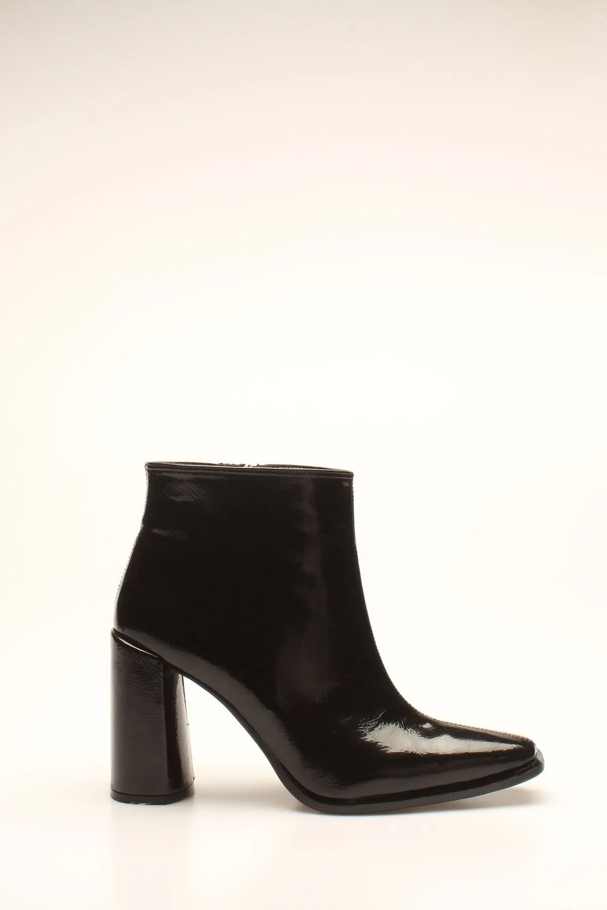 

Fashion Style Black Wrinkled Patent Leather women's Boot Boots & Bootie