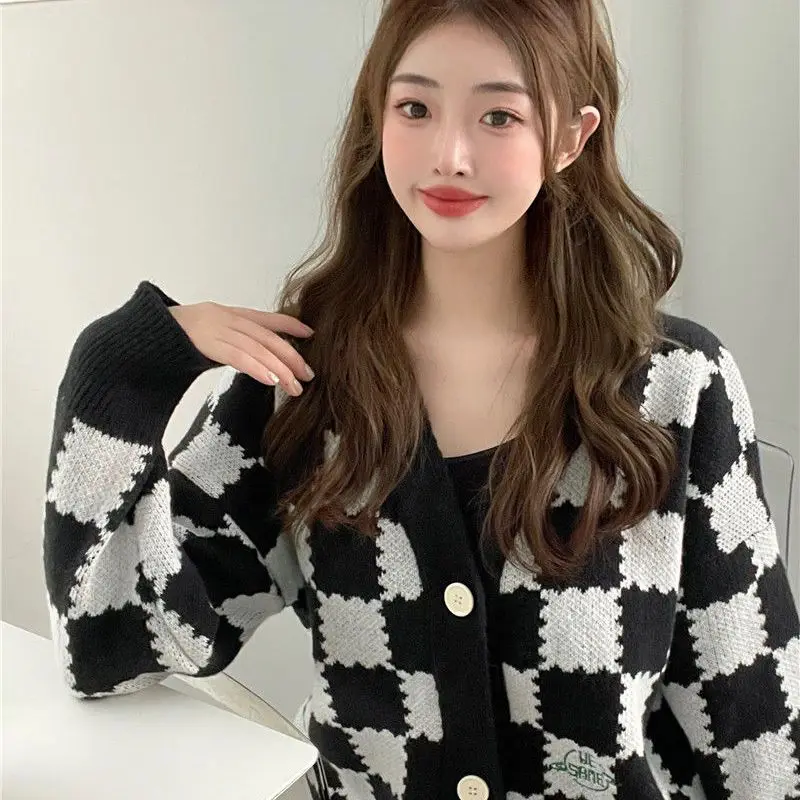 

Retro Checkered Sweater Cardigan Ladies 2022 New Autumn and Winter Outerwear Coat Women All Match Lazy Knitted Sweater Top