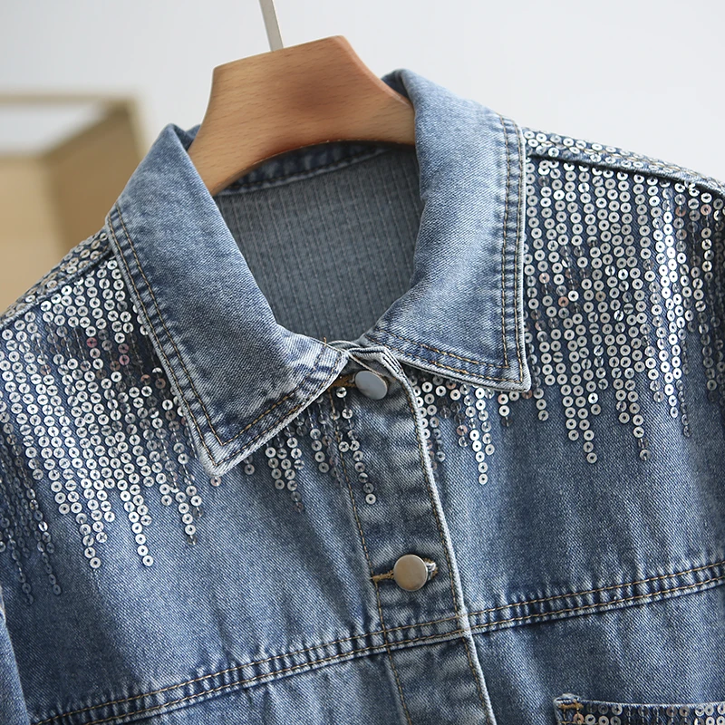 Женская короткая джинсовая куртка с блестками свободная винтажная на пуговицах