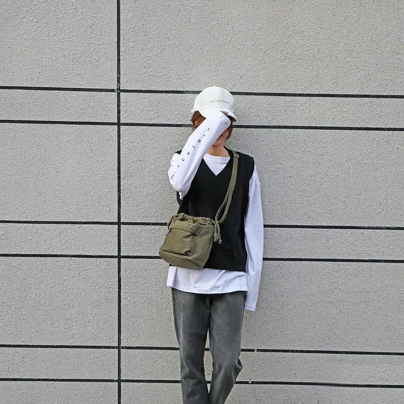 

Famous Luxury Designer 2022 New Solid Color Fashion Ladies Canvas Bucket Bag All-match One Shoulder Messenger Handbag Sac a Main