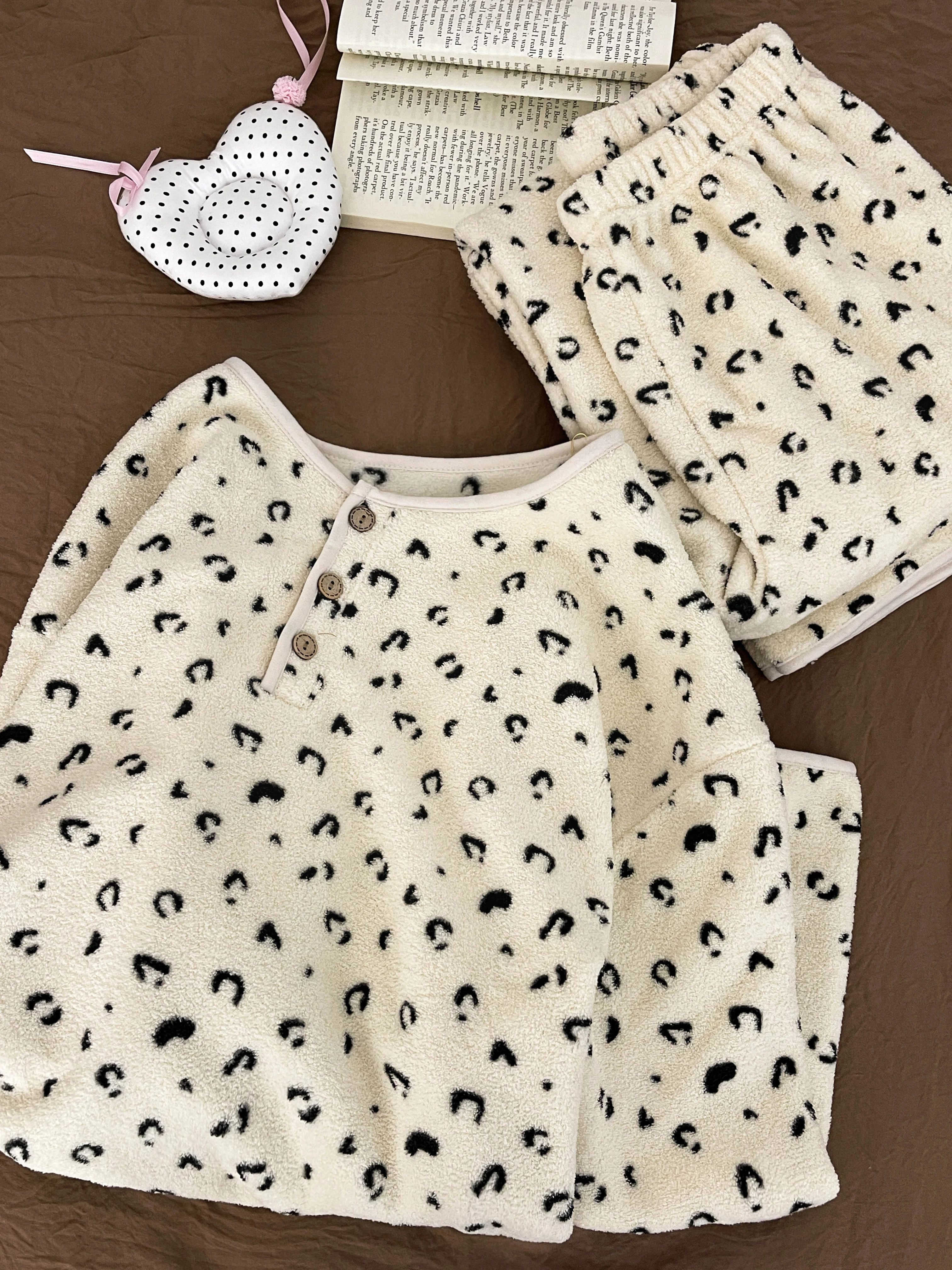 Sin Glee Korean Sle Soft Glutinous Leopard Print Flannel Pajamas Women's Autumn and Winter Thickened Warm Homewear Set