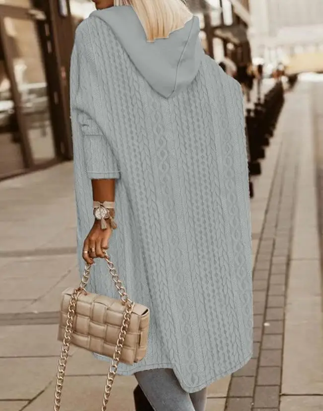 Рисунок 4 - Женский длинный кардиган с капюшоном