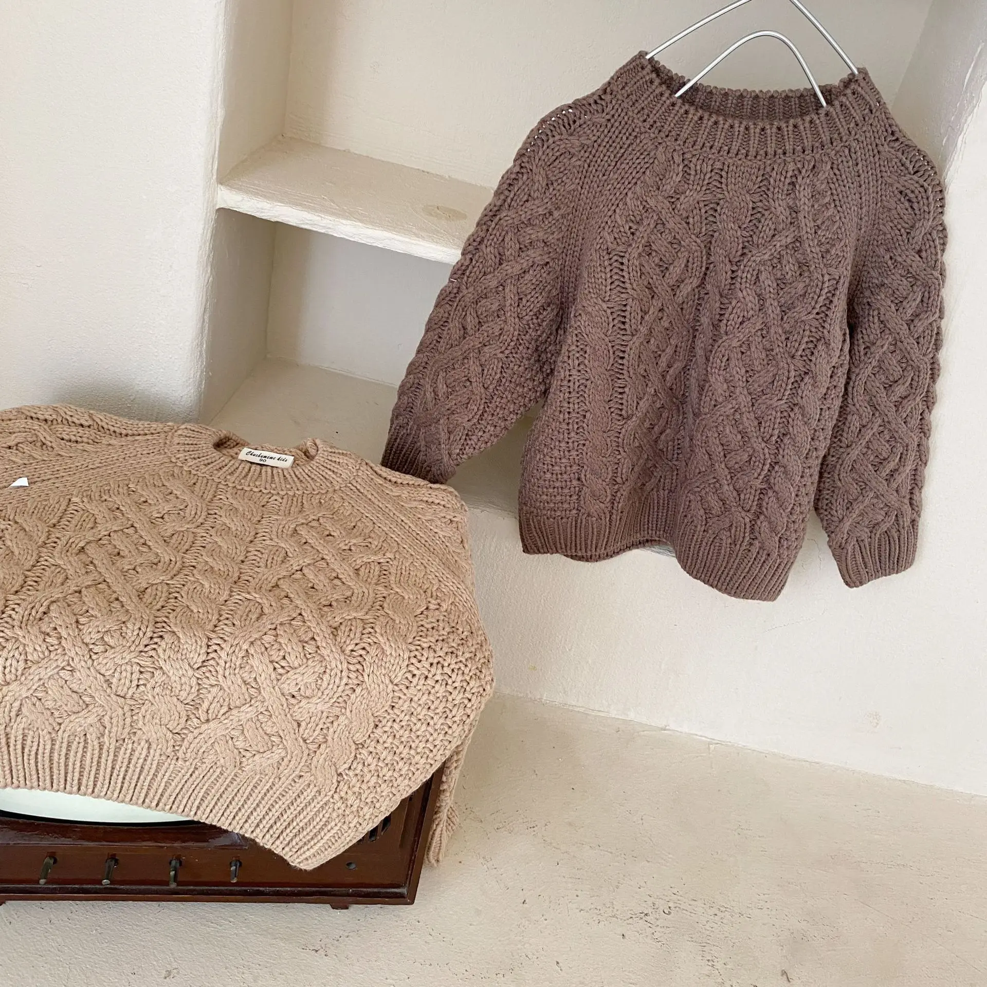 

Children's clothing children's autumn and winter sweater boys and girls sweater