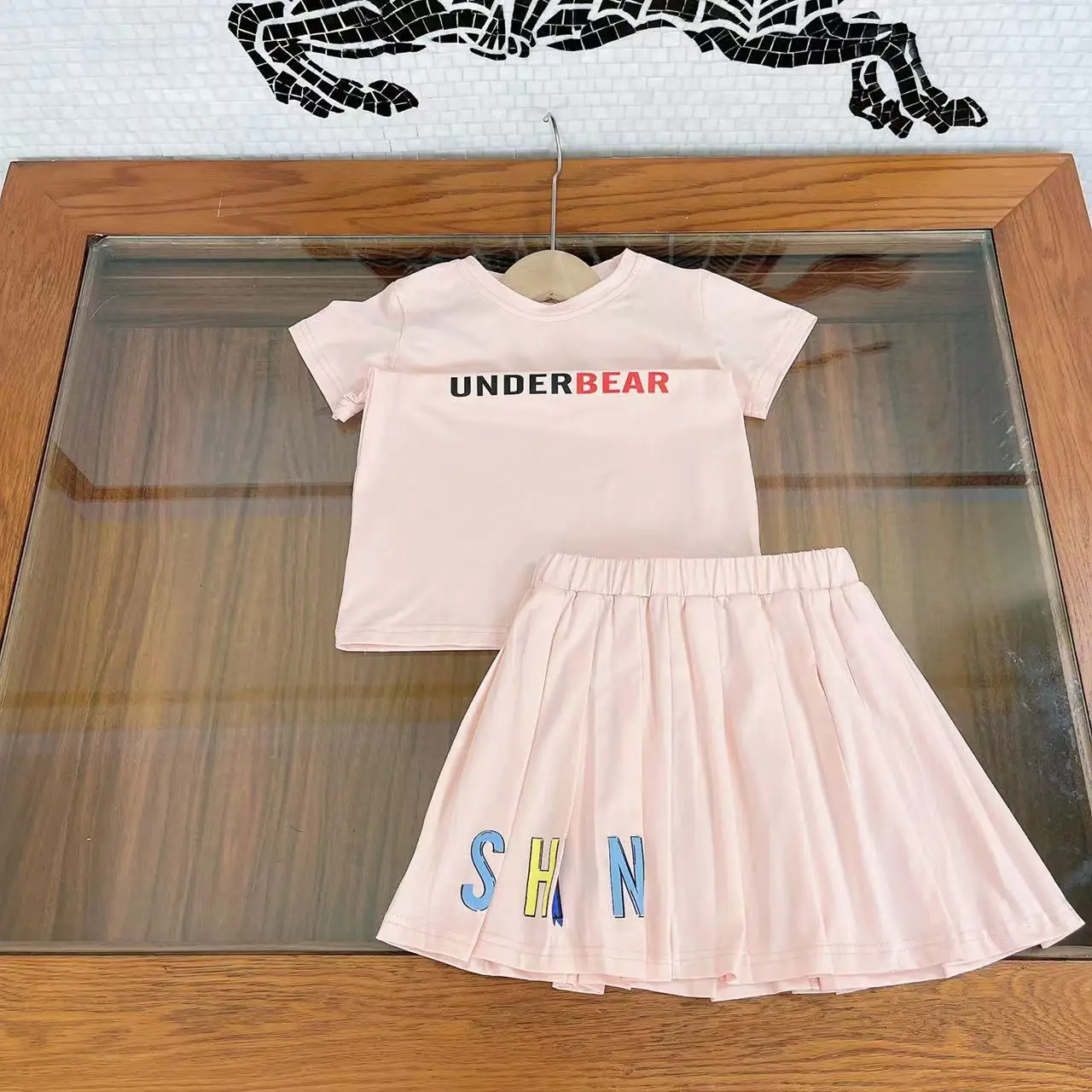 

Cute Style Girl Clothing Sets Dress 2022 Summer New Design Letter Print T-Shirt with Skirt 2 PCS Sets Dress For Baby Girls