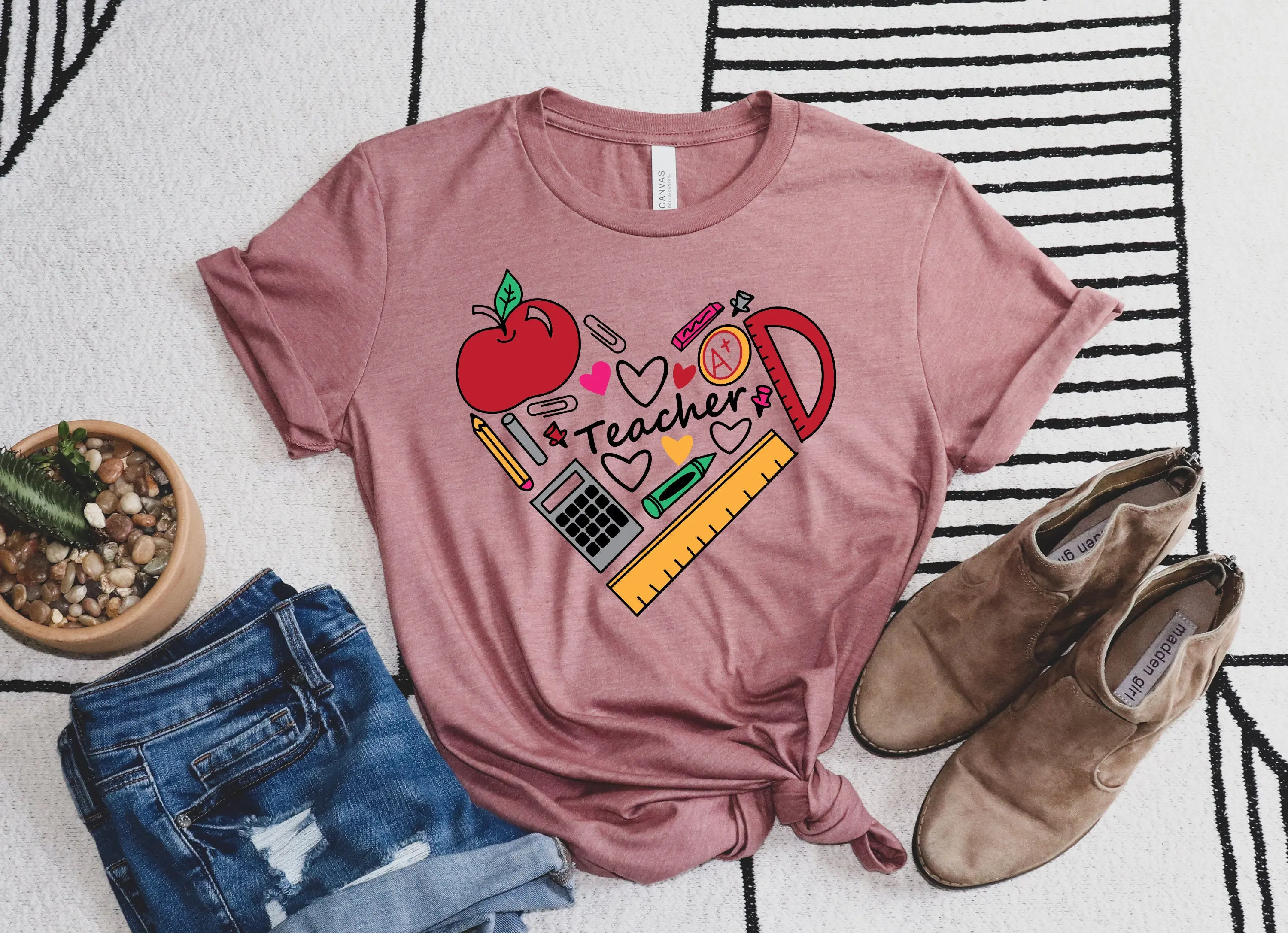 Вдохновляющая футболка учителя Teach Love Inspire Back to School First Grade Appreciation