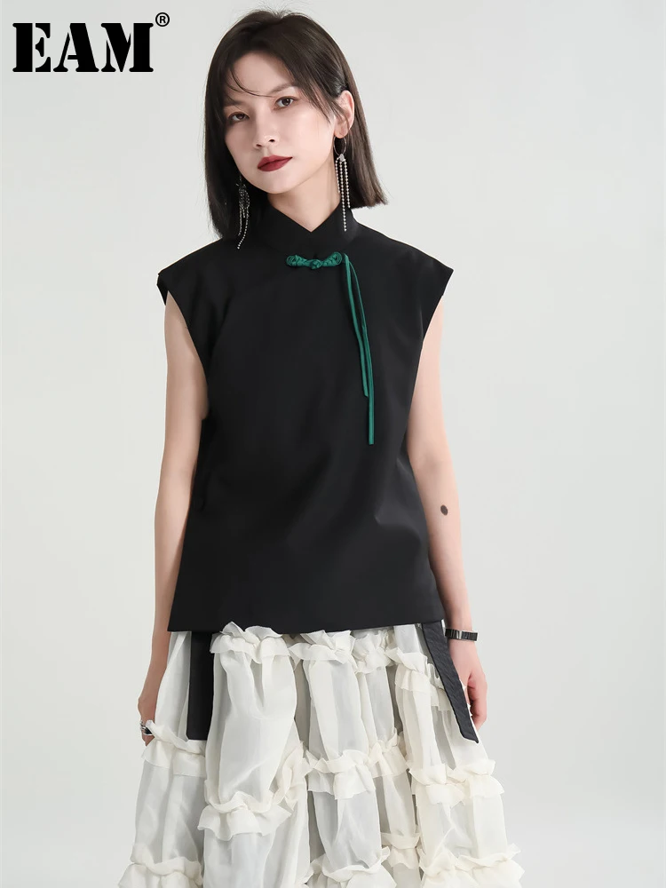 

[EAM] Women Black Buckle Vintage Chinese Style T-shirt New Stand Collar Sleeveless Fashion Tide Spring Summer 2022 1DE8206