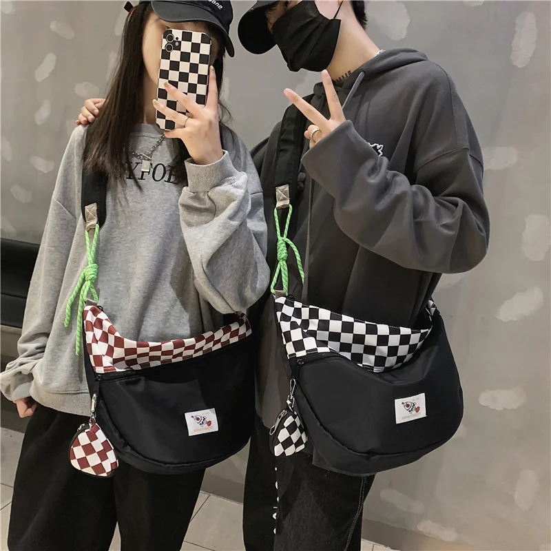 

Korean Ins Shoulder Bag Fashion Original Niche Semicircle Messenger Bag Lattice Large Capacity Retro Satchel