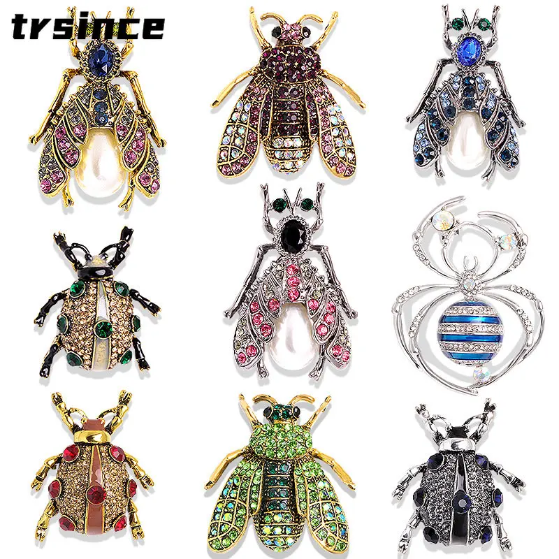 Купи Luxury Rhinestone Insect Brooch Rhinestone Pearl Spider Beetle Corsage Fashion Coat Pin Women Men's Party Jewelry Accessories за 149 рублей в магазине AliExpress