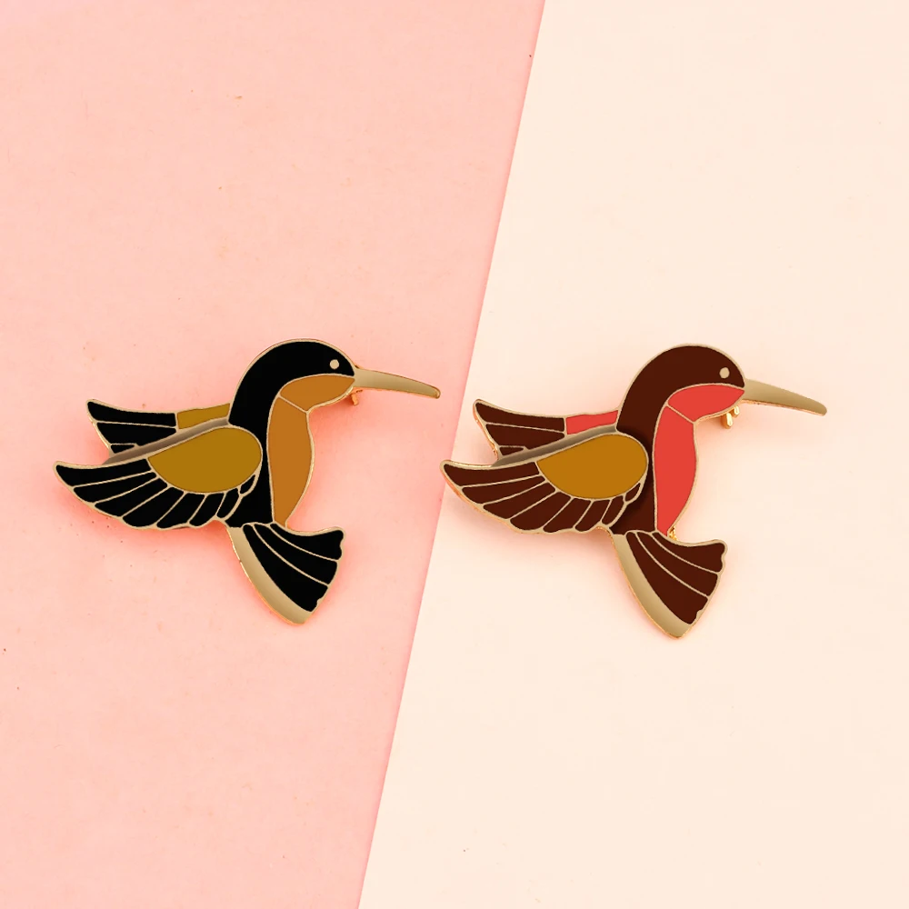 

High Quality Metal Enamel Pins Cute Colorful Hummingbird Vintage Jewelry Brooches for Women Cartoon Animal Pin Badge Accessories