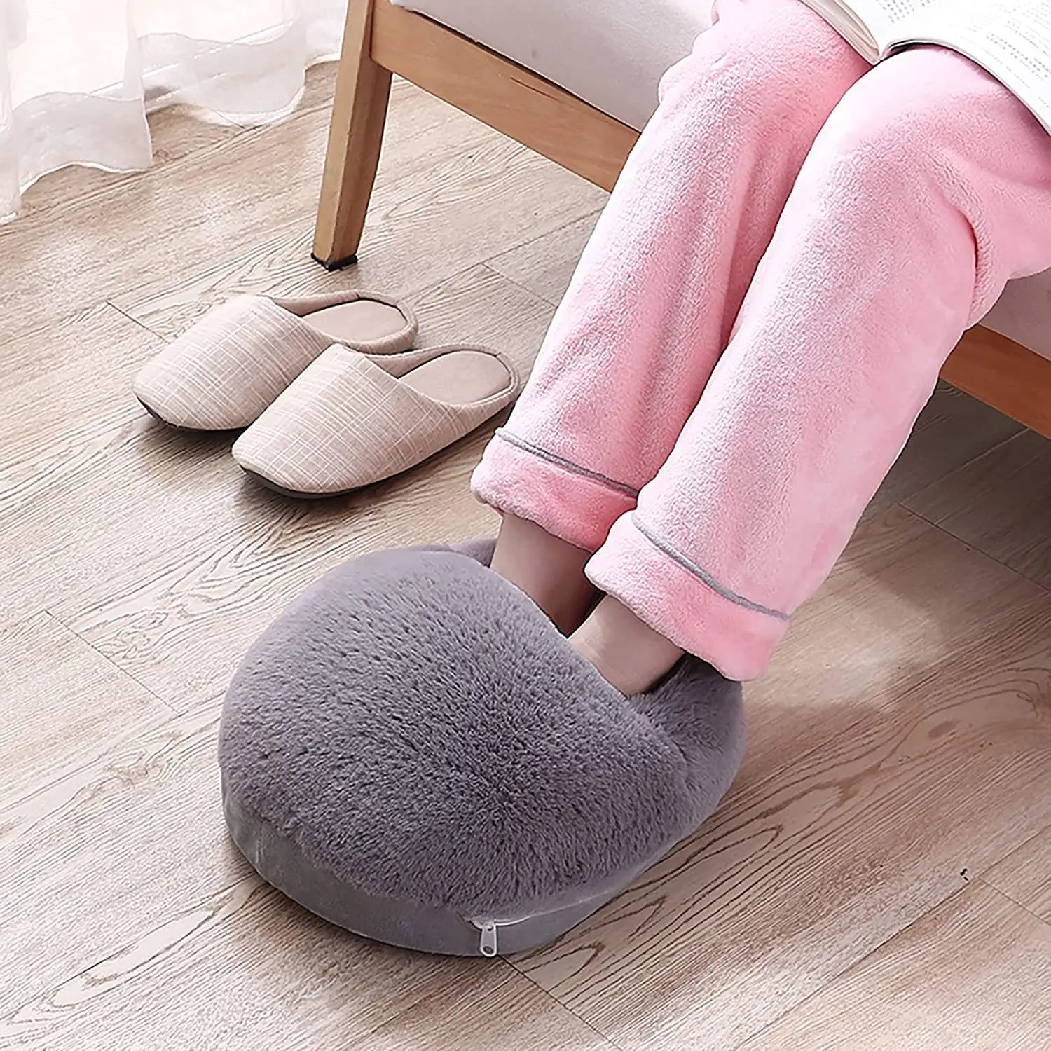 

Cartoon Warm Foot Heater Electric Comfortable Plush Kawaii Animals Winter Home Office Heating Plush Warm Foot Heater