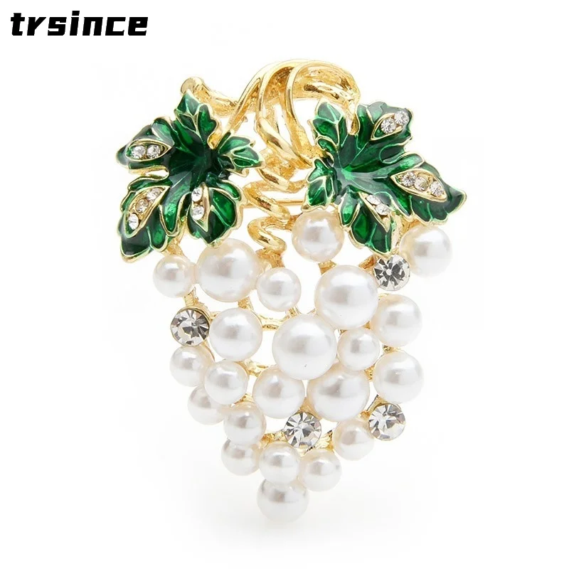 

Simulated Pearl Grape Brooches for Women Cute Luxury Rhinestone Flower Plant Pin Fashion Jewelry Elegant Wedding Corsage