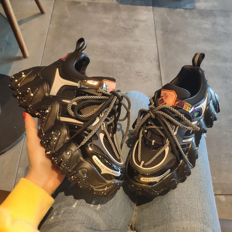 

Туфли женские из лакированной кожи, на толстой подошве