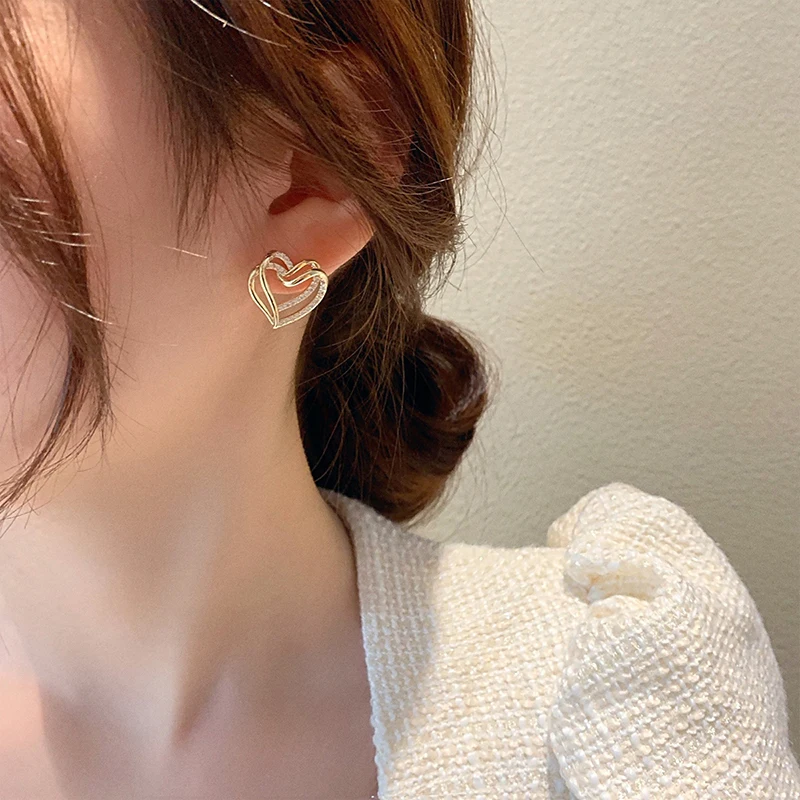 Женские серьги с микро цирконием креативные ламинированные золотого цвета