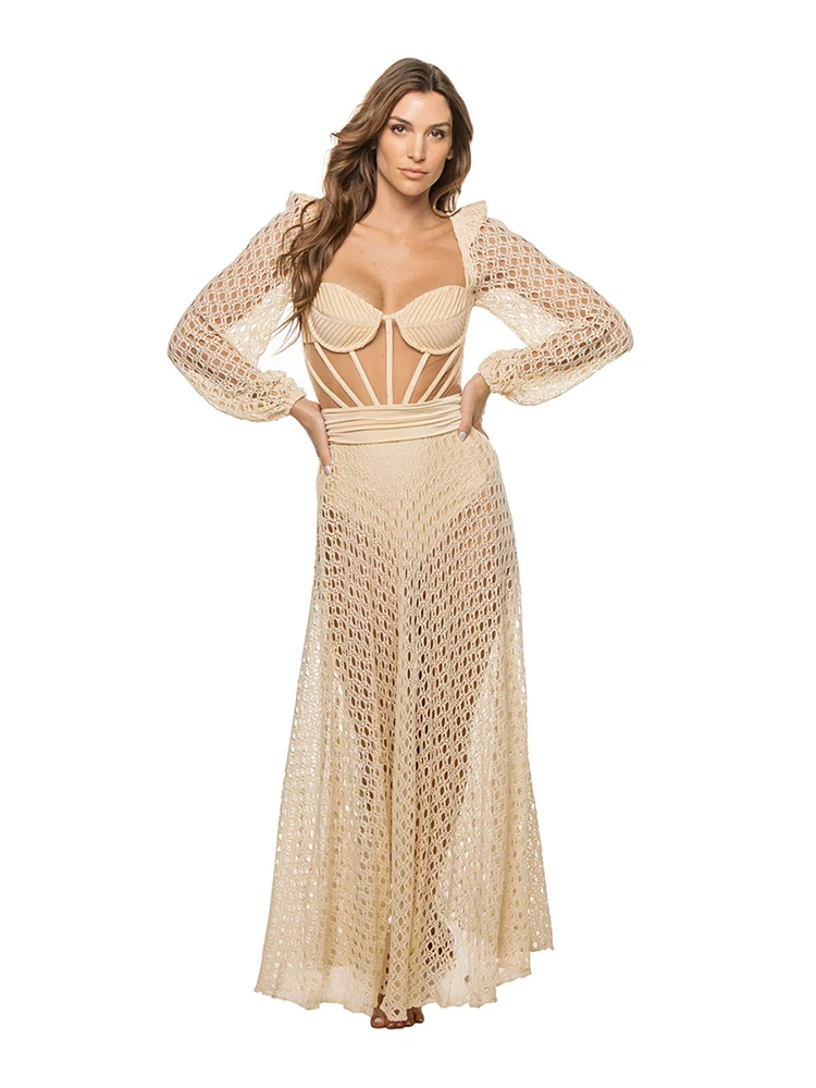 Рисунок 3 - Женский ретро купальник с вырезами и открытой спиной