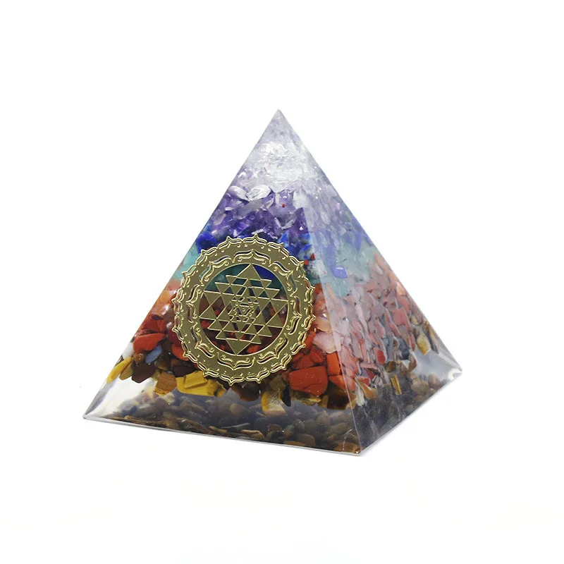 Natural Colorful Crushed Stone Pyramid Home Furnishings Crystal Agate Stone Resin Pyramid Meditation Tool Car Trim Gift