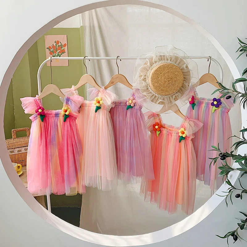 

Новинка, летнее Радужное платье для девочек, одежда для девочек, трехмерные цветочные летающие рукава, пушистые цветы, Детские платья для девочек на свадьбу