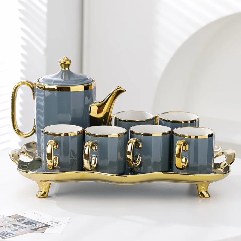 

Светильник роскошный Европейский набор воды с золотой каймой, большой объем, чайник, кофейная чашка, поднос, наборы керамических послеобеденного чая, украшение для бара
