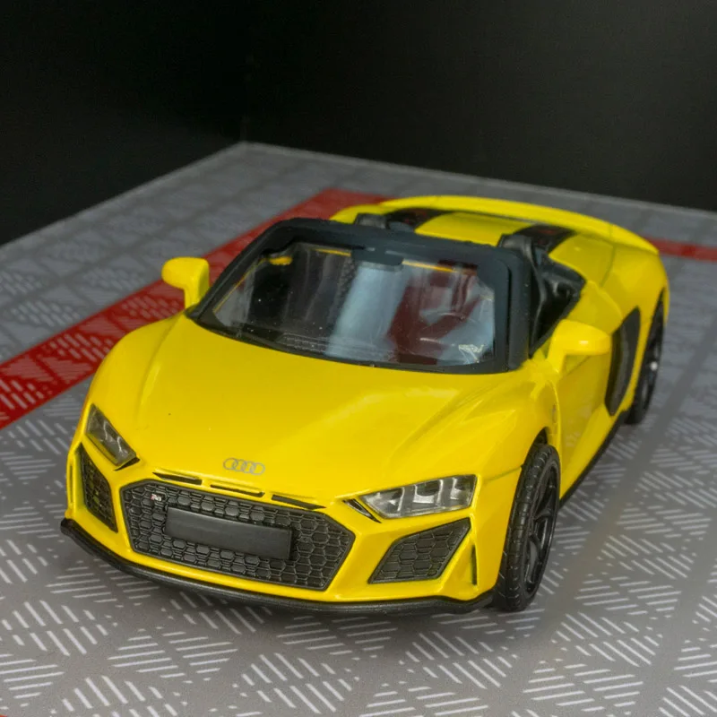 1/32 R8 Spyder Super Sport литой под давлением сплав металла миниатюрная игрушечная модель