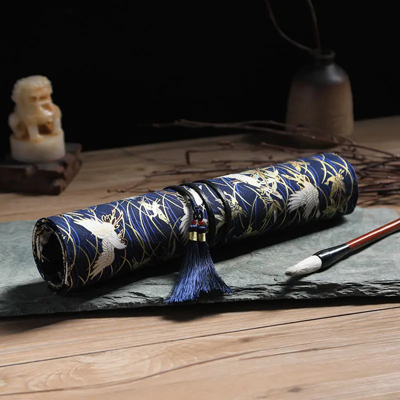 

Рулонный холщовый пенал для рисования