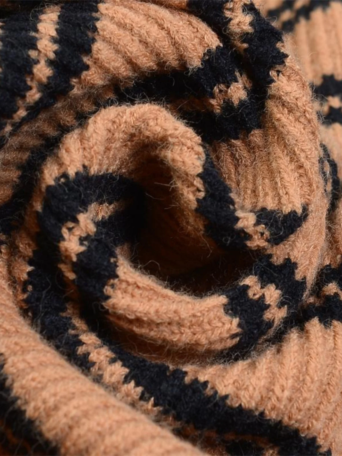 02 свободный женский вязаный свитер больших размеров в полоску с буквами L80476