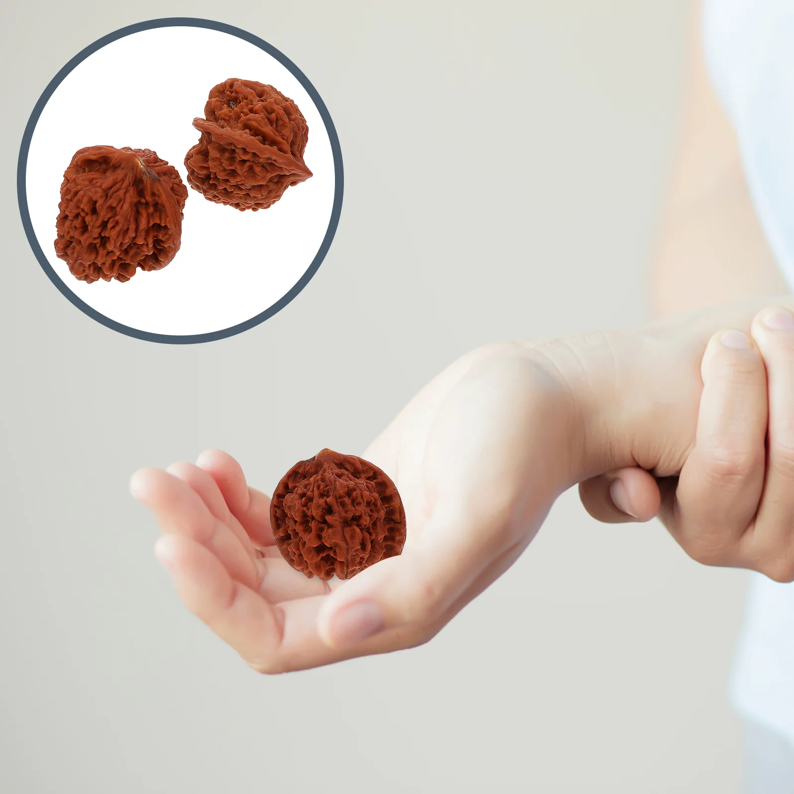 

2pcs Practical Small Reusable Hand Balls Walnut for Co-worker Friends Family