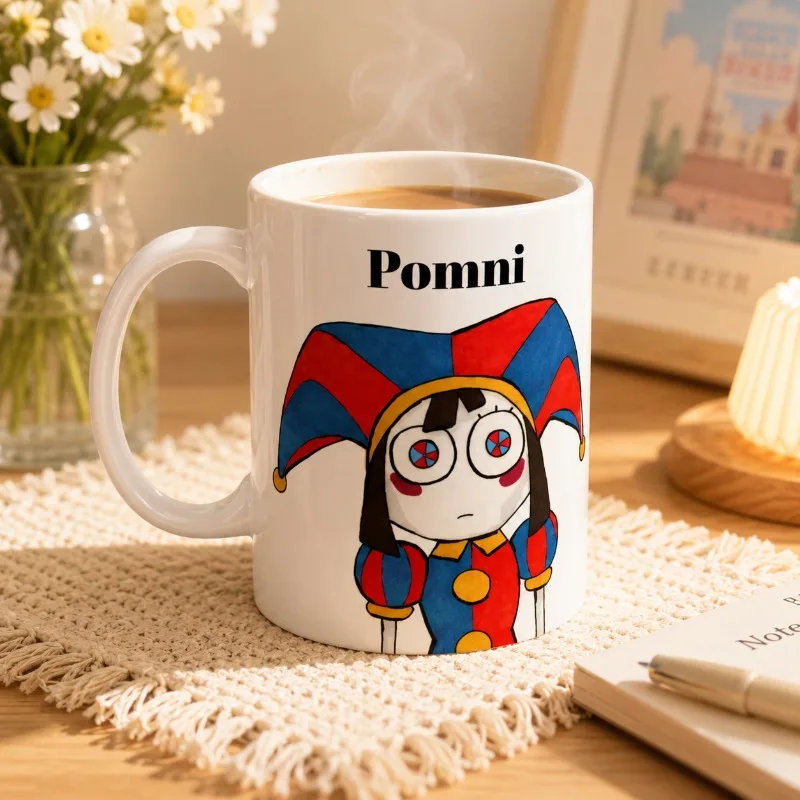 Фото Керамическая кружка для кофе TADC DHMIS Pomni Jax, 11 унций, белая, с мультяшным минималистичным дизайном, для повседневного использования, с цитатой на обратной стороне, с подвеской-фанатской символикой, аниме-подарки №1