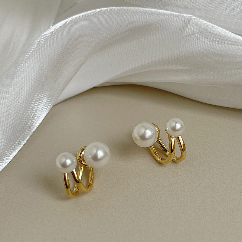 S925 Silver Needle Korean Pearl Earrings 2023 New French Small Design Sense Sweet Temperament Women's Earrings