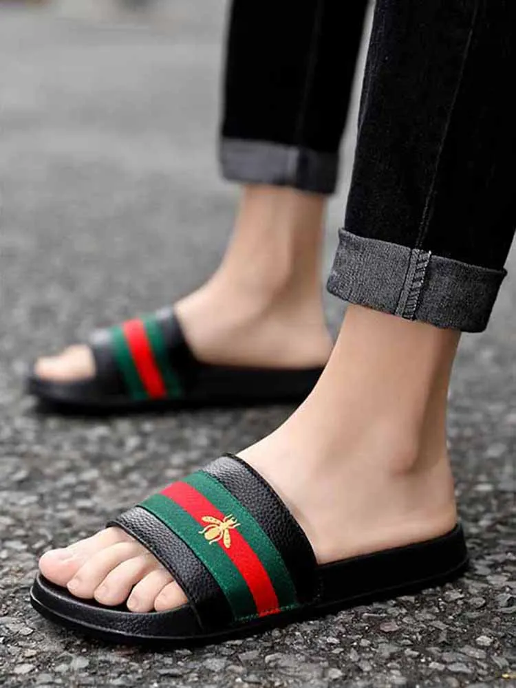 Amazon.com: Whoyun - Pantuflas para mujer con costados de peluche, sandalias  esponjosas de piel sintética suave con puntera abierta, para el interior y  el exterior, color rosa y negro, Rosa, 7 :