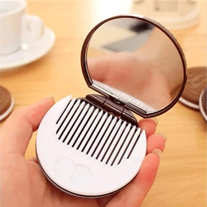 

CX102 Mini Pocket Chocolate Cookie Biscuits Compact Mirror with Comb
