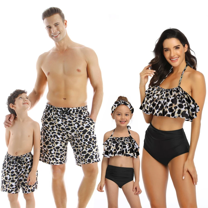 

2022 Summer Family Matching Leopard Swimwear Leaf Print Mother Daughter Swimsuits Father Son Swim Trunks Beachwear Bathing Suits