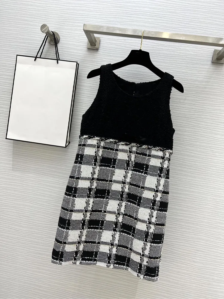 

2023 New Spring And Summer Women Vintage Elegant Black And White Check Sleeveless Comfortable Dress