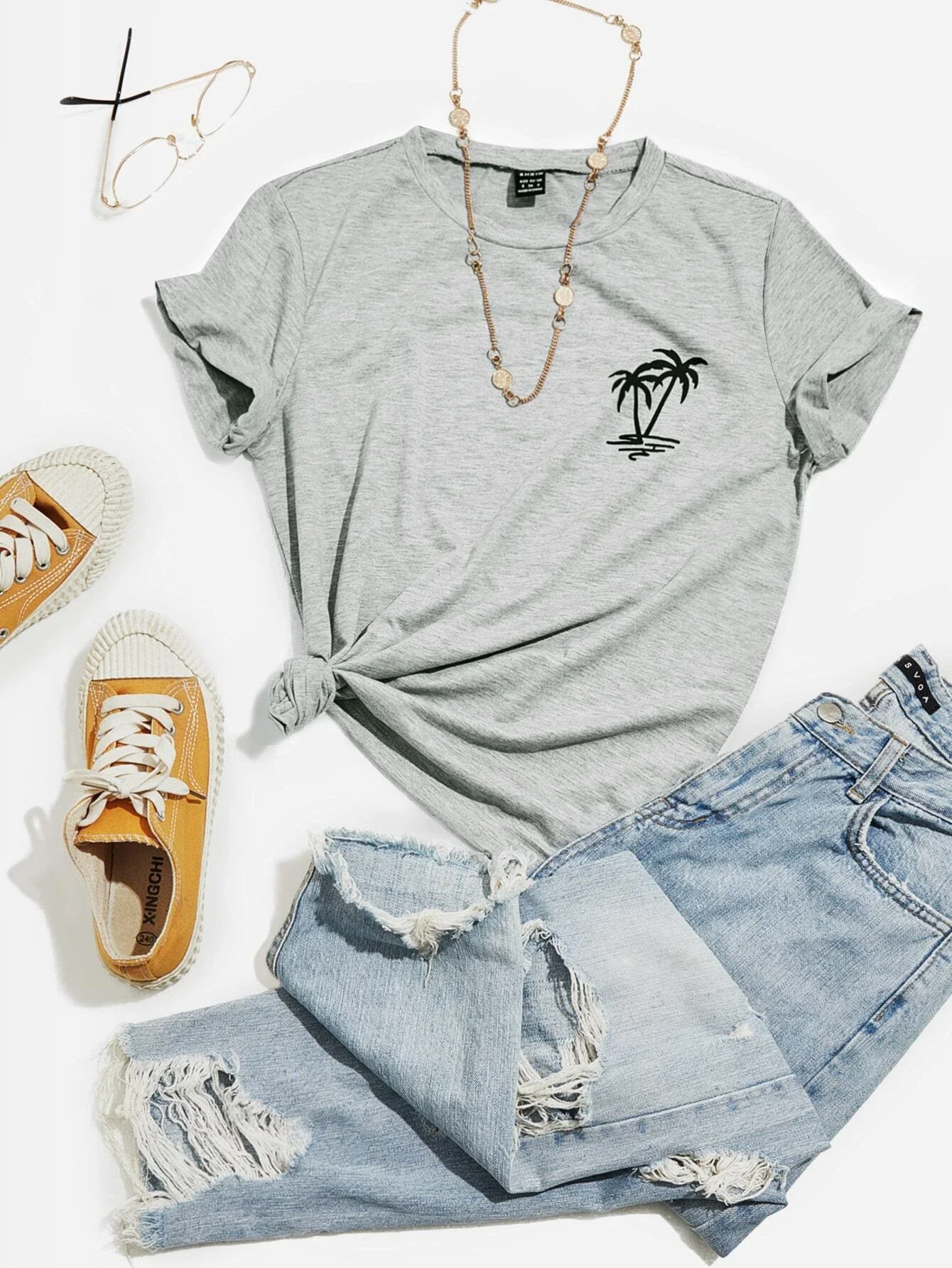 

Plants Print Round Neck Tee