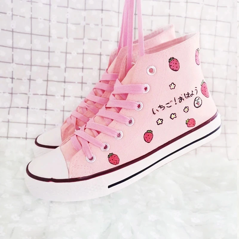 High-top Hand-painted Strawberry Canvas Shoes Spring And Autumn Girls Graffiti Student Sneakers Ladies Flat Casual Shoes