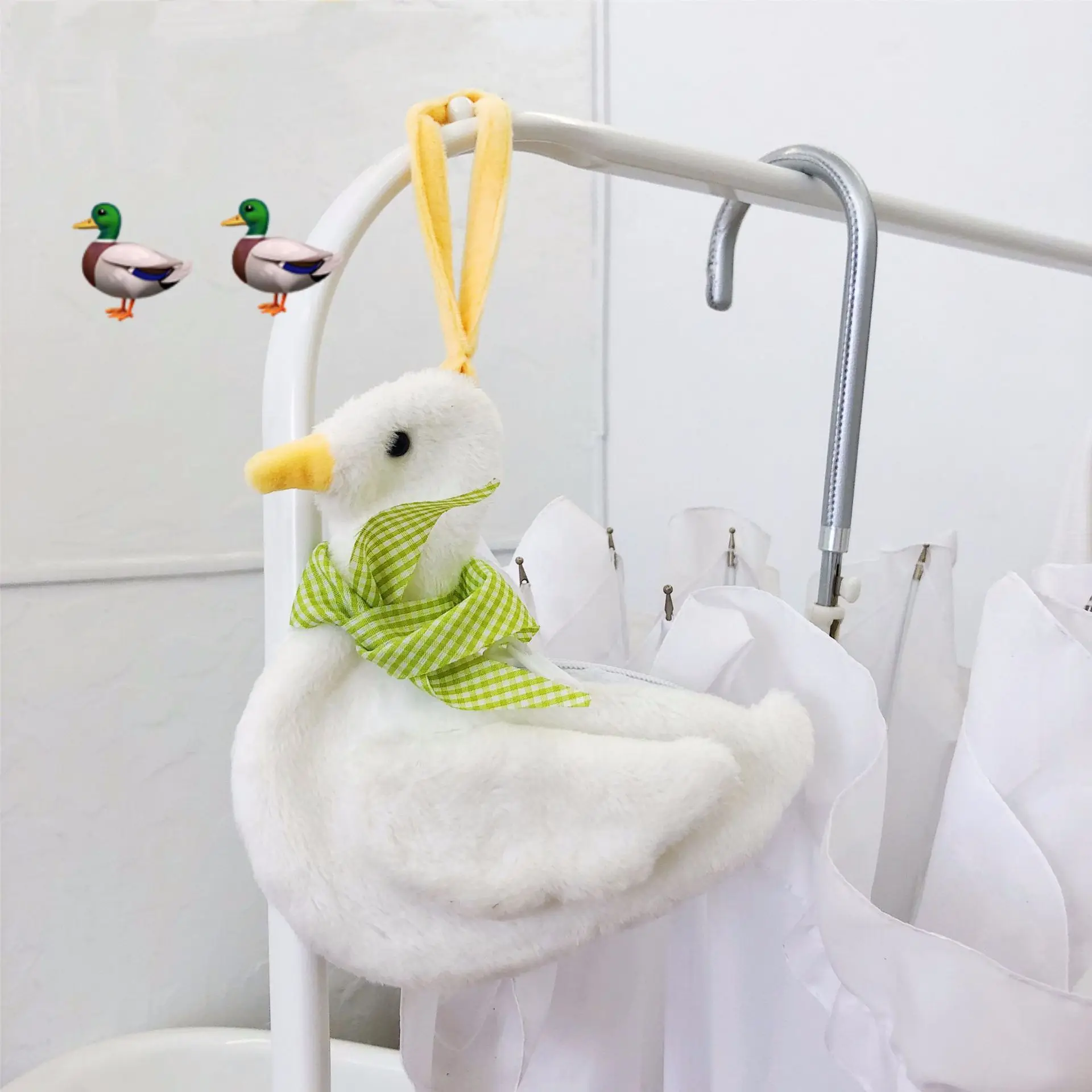 

Милый мультяшный Кошелек для монет в стиле Ins, плюшевая утка, креативная милая сумка для хранения монет, сумка для наушников, отправка друзьям, подарок на день рождения и Рождество