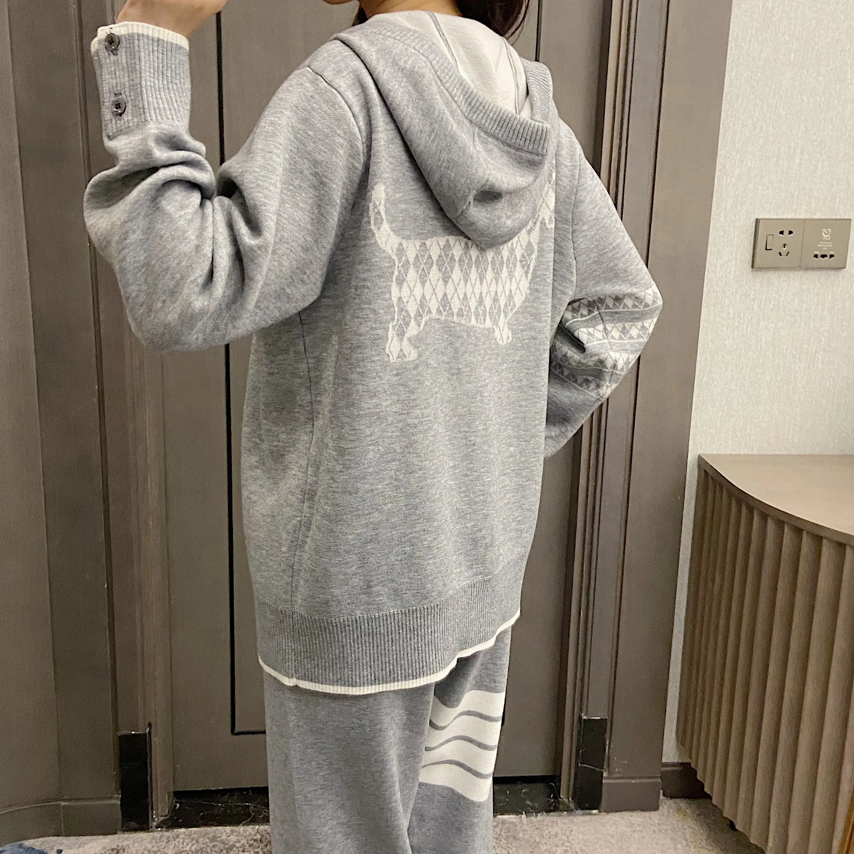 TB High Quality Fashion Women's Hooded Knitted Cardigan Four Bar Back Dog Loose Zip Wool Coat enlarge