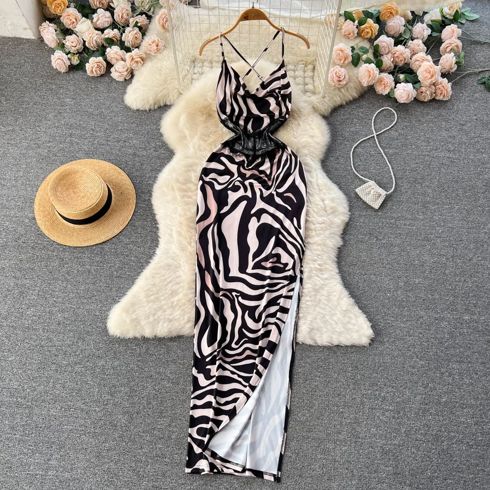 

Платье в стиле ретро с V-образным вырезом и открыпосылка бедрами