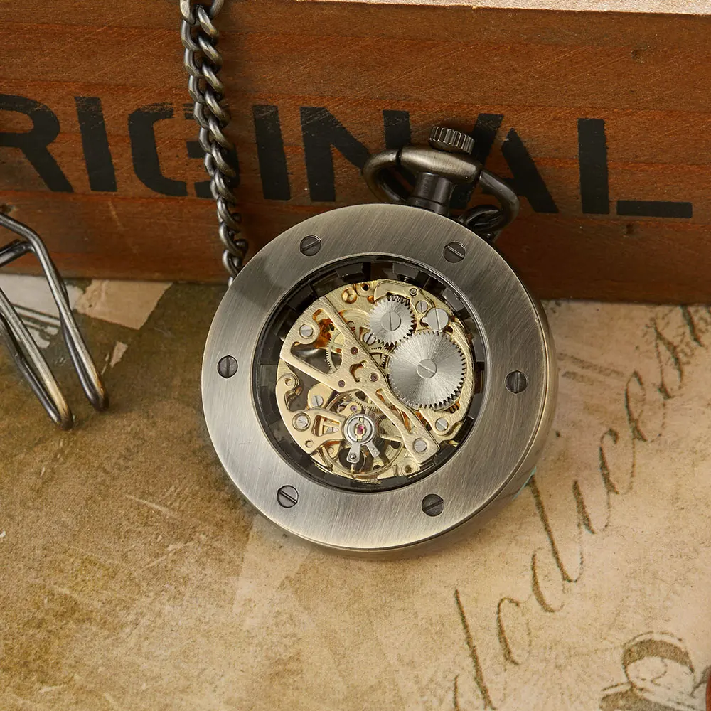 Vintage Bronze Hollow Mechanical Pocket Watch Men Roman Number Dial Retro Steampunk Hand Winding Pocket Watches Male Clock Gifts