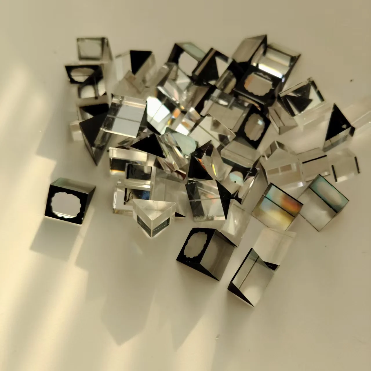 

Треугольные стеклянные призмы Ivzosheng