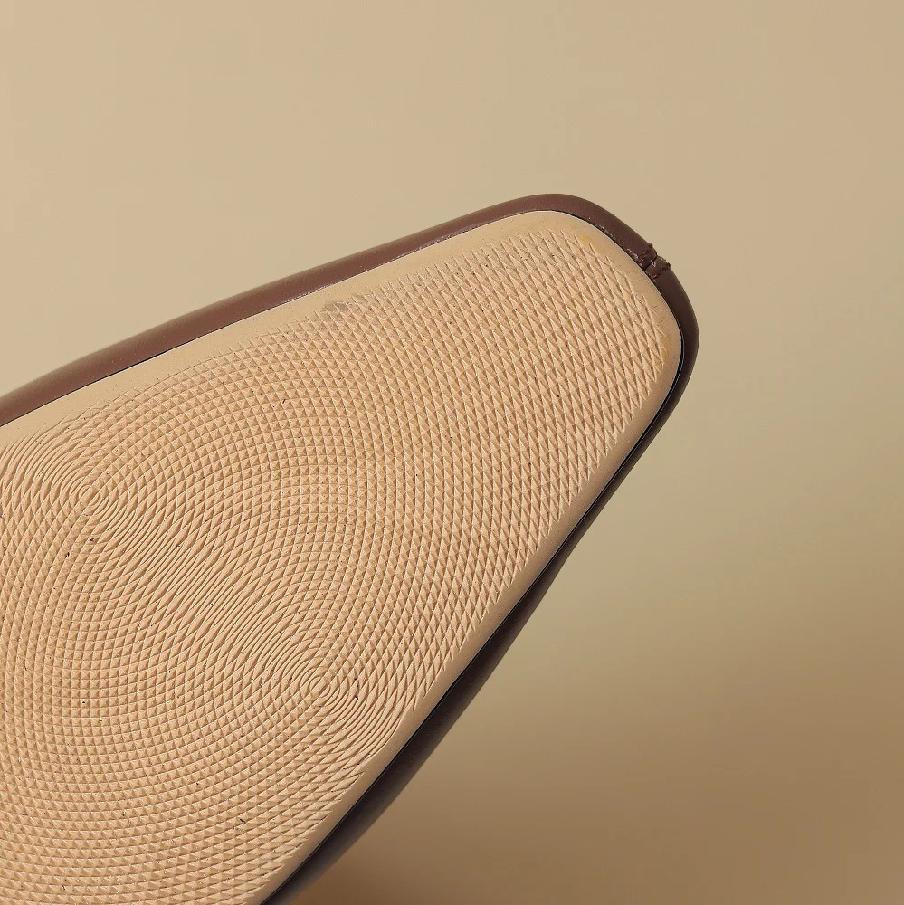 Женские ботильоны из коровьей и конской кожи с квадратным носком на тонком